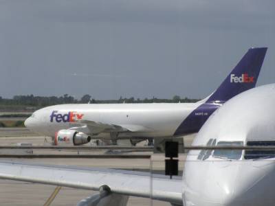 s9792641.jpg