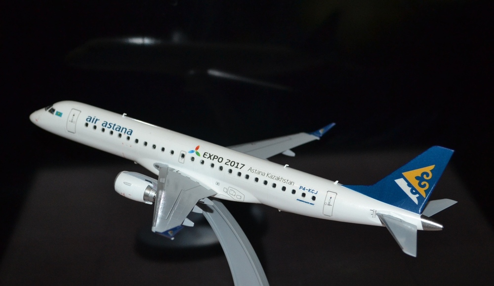 Embraer-190 Air Astana TOTAL_1.JPG