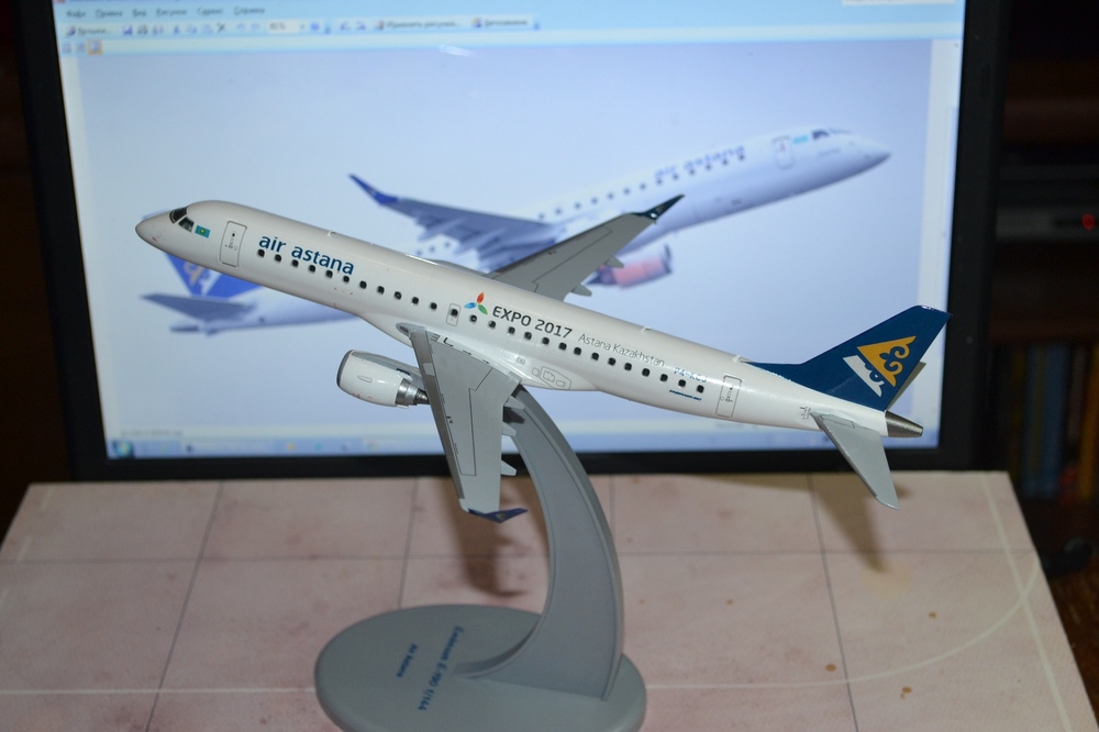 Embraer-190 Air Astana TOTAL_4.JPG