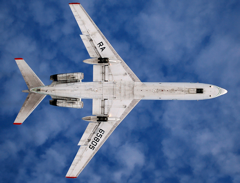6.Tu-134B-3.-Vid-snizu..jpg