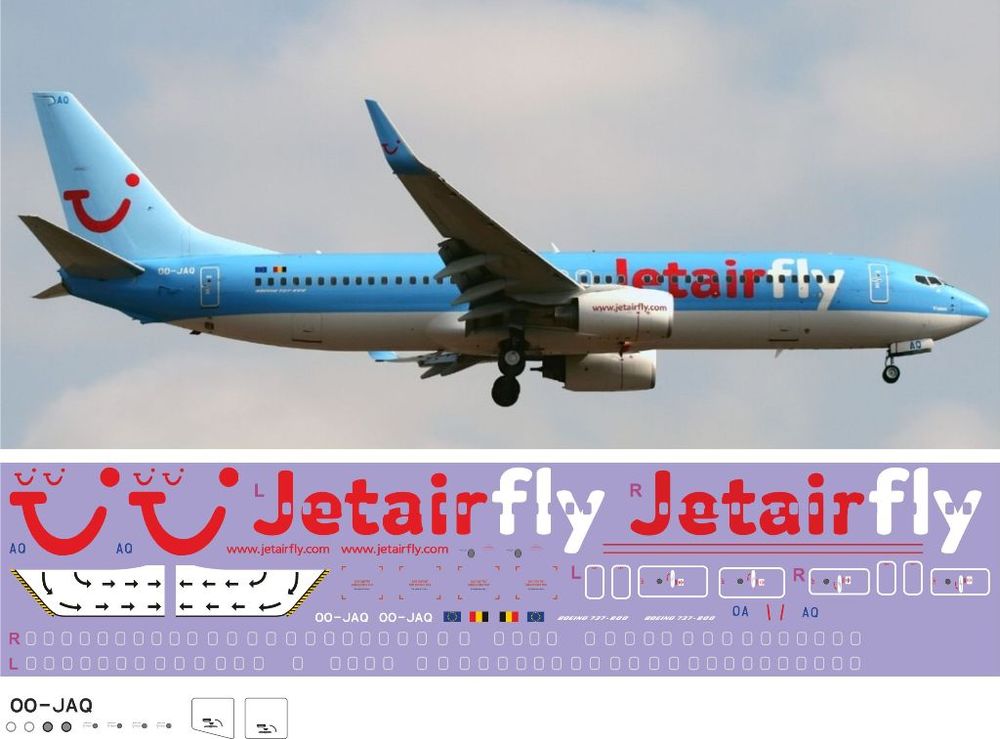737-800 Jetairfly 1-144.jpg