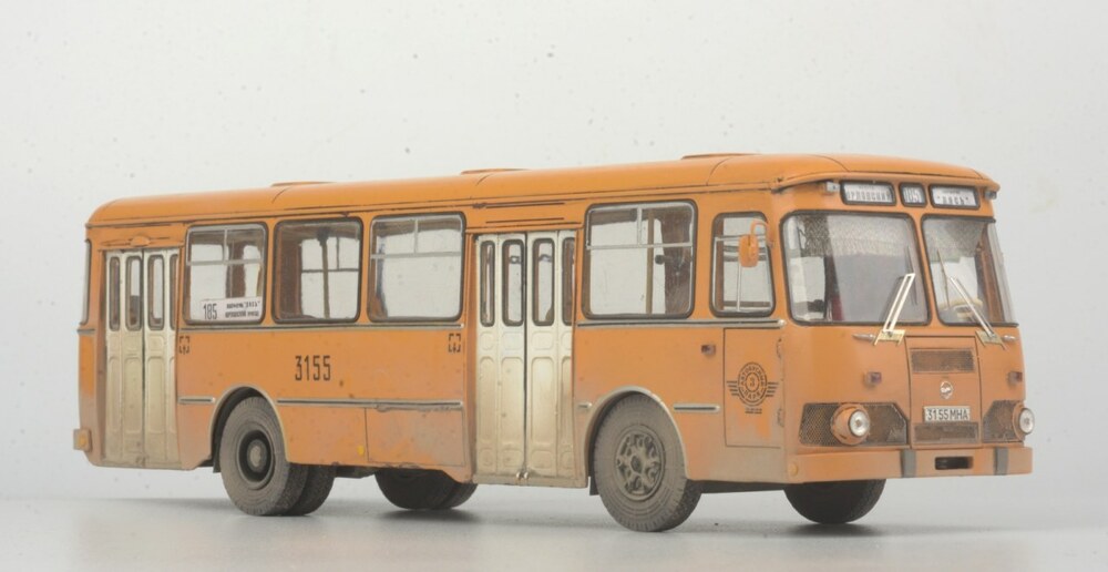 LiAZ-677M_05m2.jpg