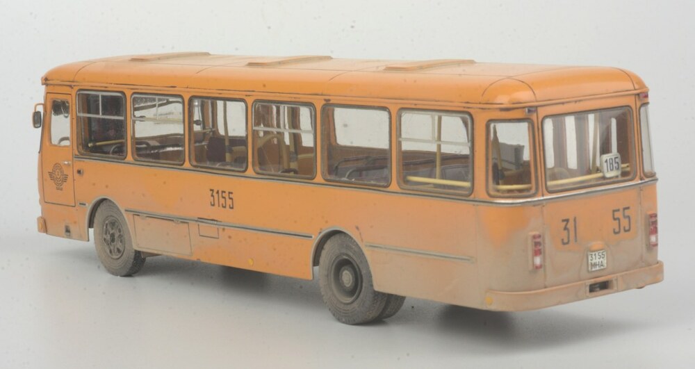 LiAZ-677M_08m2.jpg
