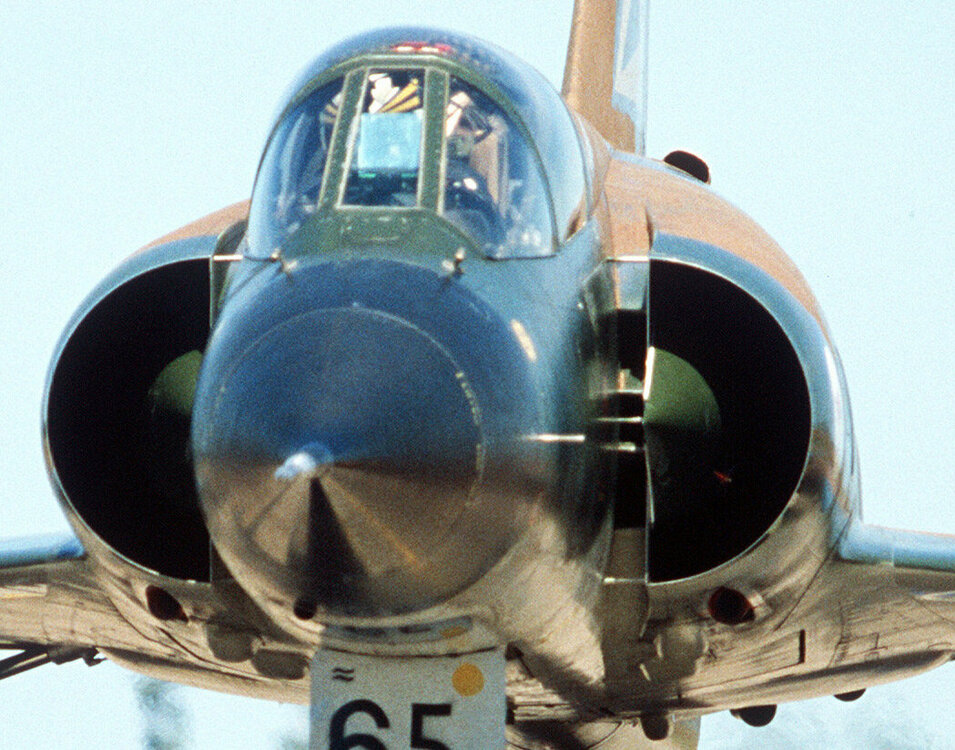 Mirage_III_6.thumb.jpg.65a0d3b8bd031ea47c6004ba681a57a3.jpg