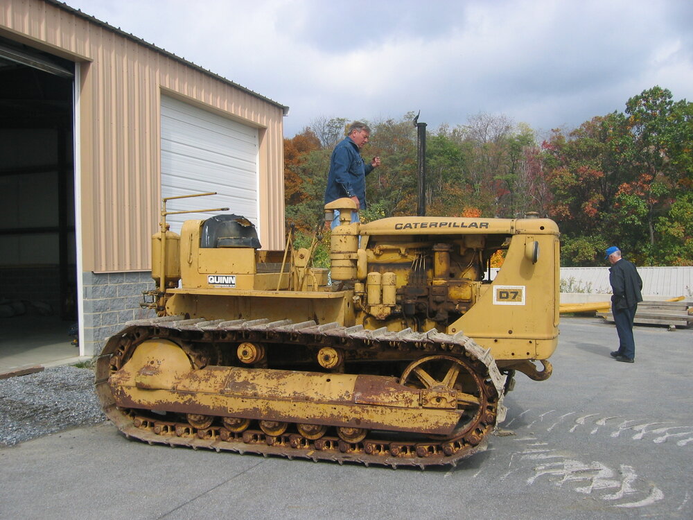 caterpillar-d-7-3t-tractor.jpg