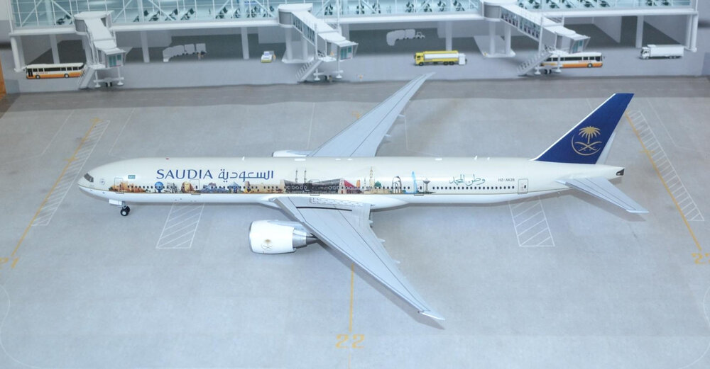 boeing-777-300-saudia-hz-ak28_284_8.jpg