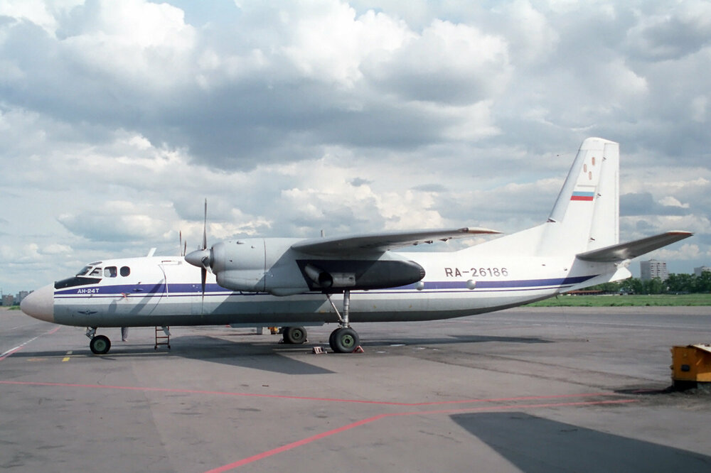01_Ан-24Т_26186_Быково.jpg