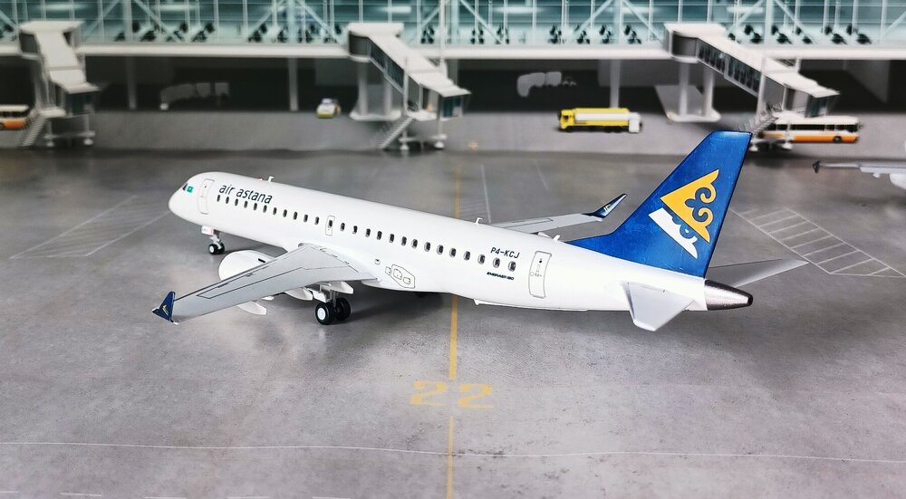 Embraer-190_AA-6.thumb.jpg.c66b89f2a684985a7dcd0133441a45f7.jpg