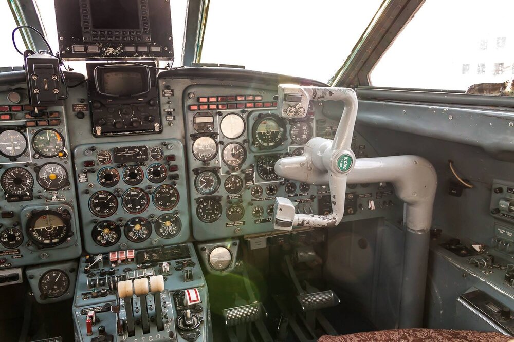 Kabina-YAk-40.-Foto-V.Smirnova.-3.jpg